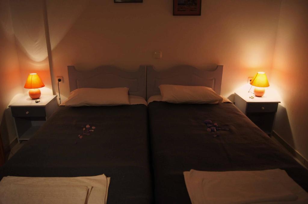 Silvi Mari Apartments Platanes  Bilik gambar